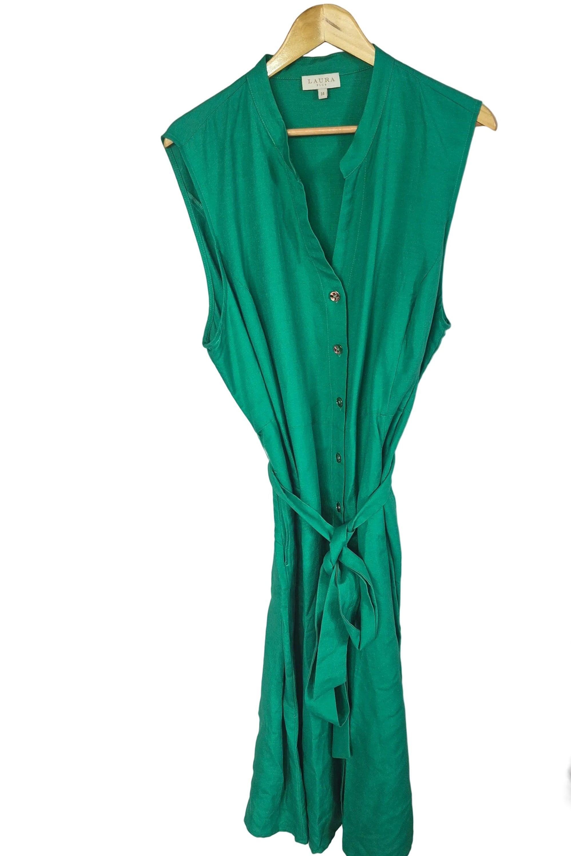 Laura Plus Green Sleeveless Belted Jumpsuit - Size 24